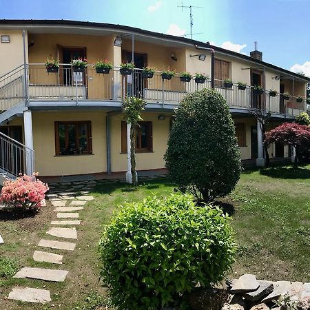 Ostello Casa Emmaus Maccagno Eksteriør billede